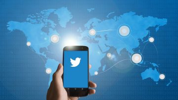 Guest Post: The Challenges of Live-Tweeting